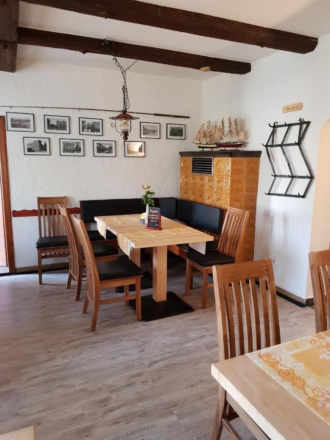 Gasthof Alte Fischerhuette Altfriesack المظهر الخارجي الصورة