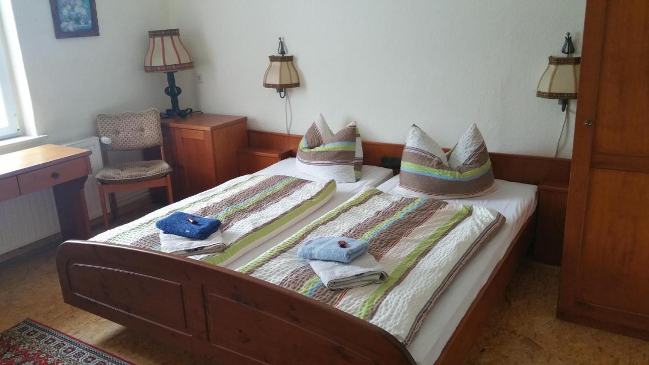 Gasthof Alte Fischerhuette Altfriesack الغرفة الصورة